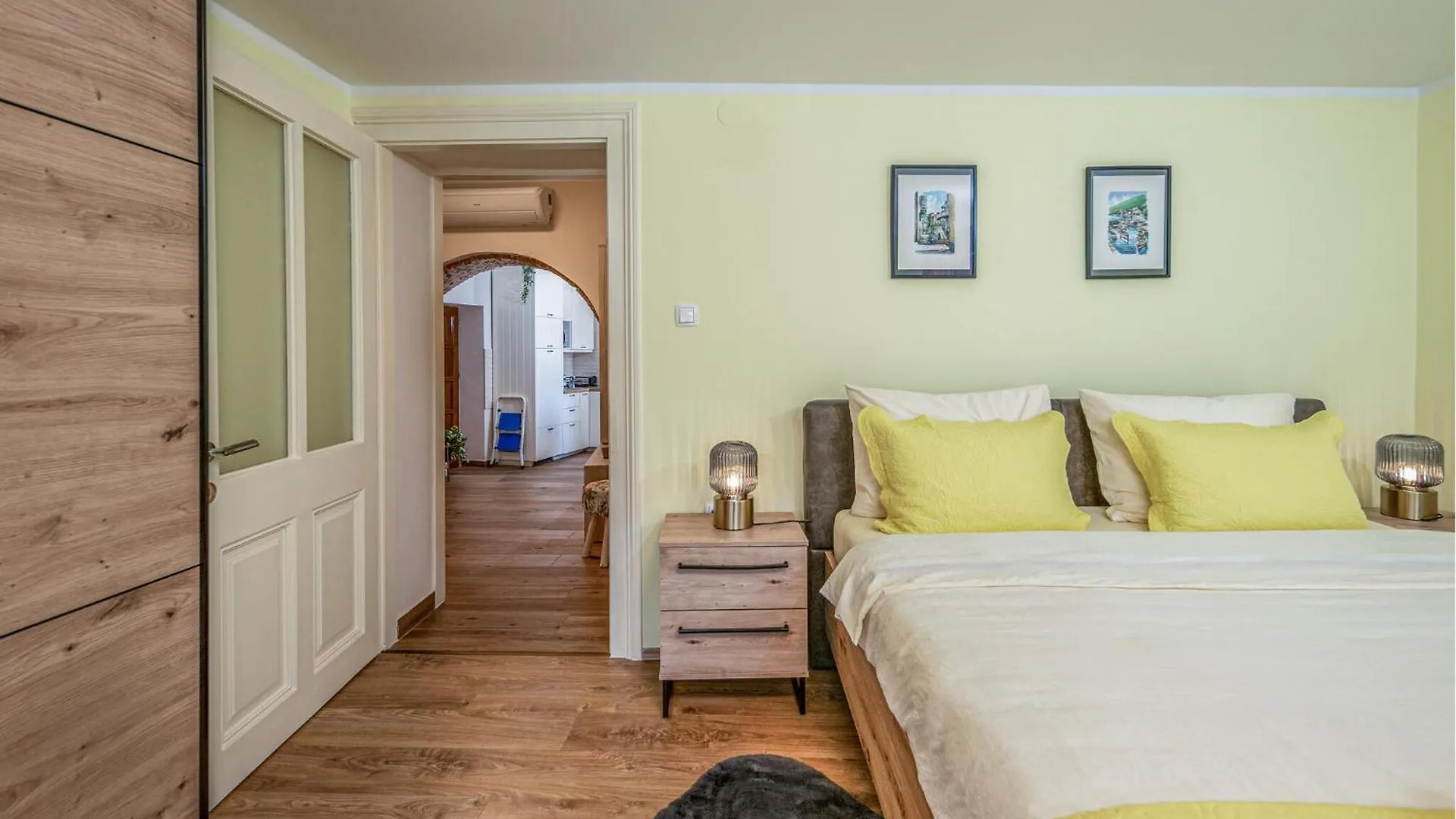 Cozy Apartment In Moscenice With Kitchen